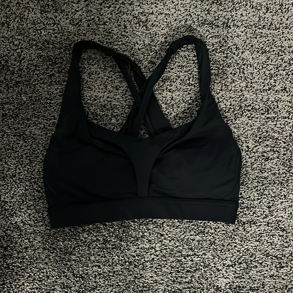 Lululemon supportive clasped sports bra